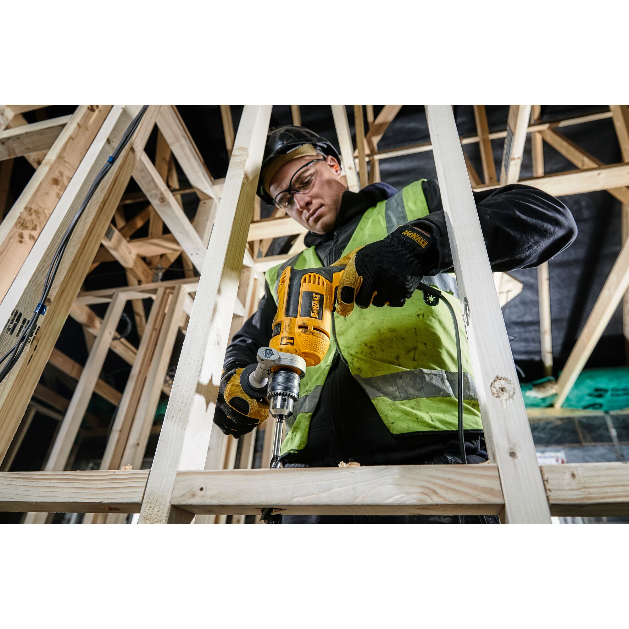 Máy khoan động lực 650W 13mm