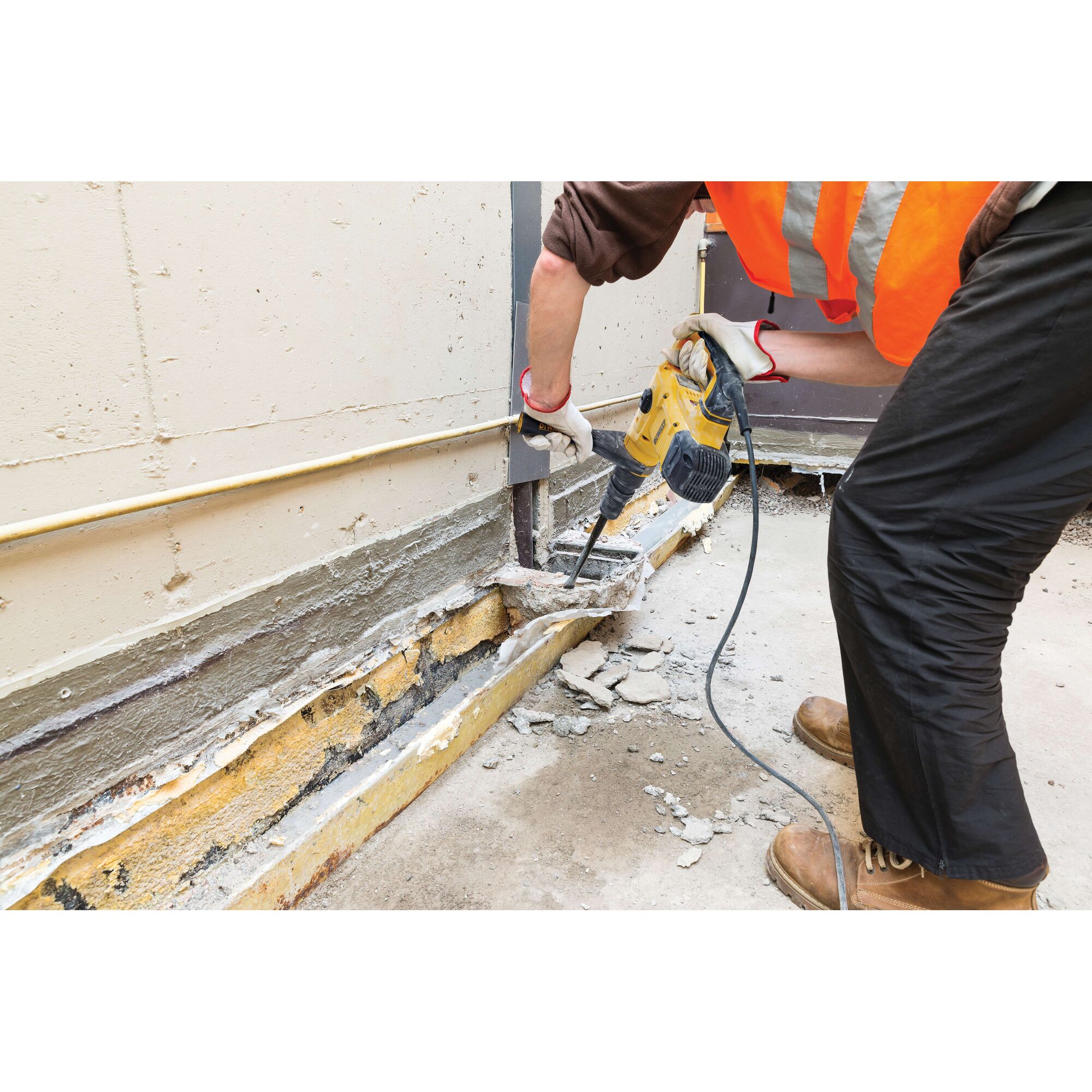 Máy đục HEX 1050W 5Kg 17mm