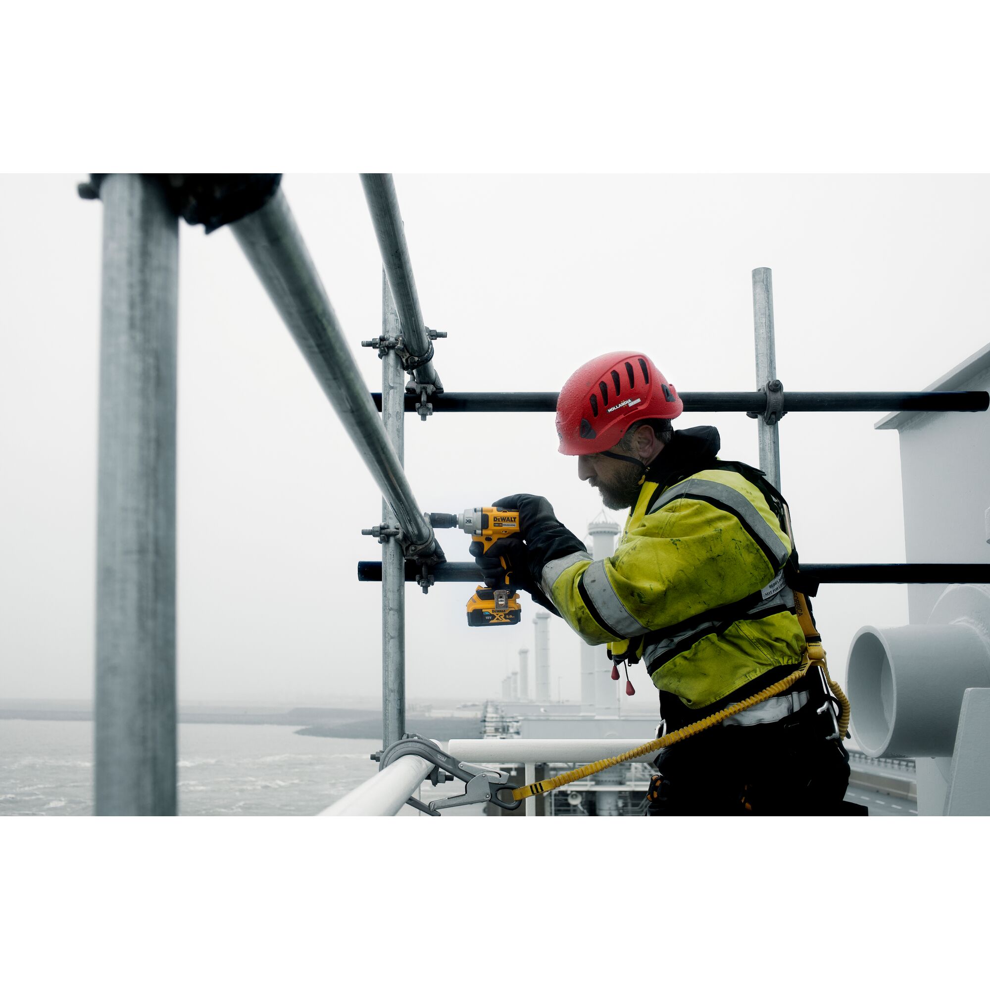 Máy vặn bulong dùng pin mô-men xoắn cao nhỏ gọn 18V XR