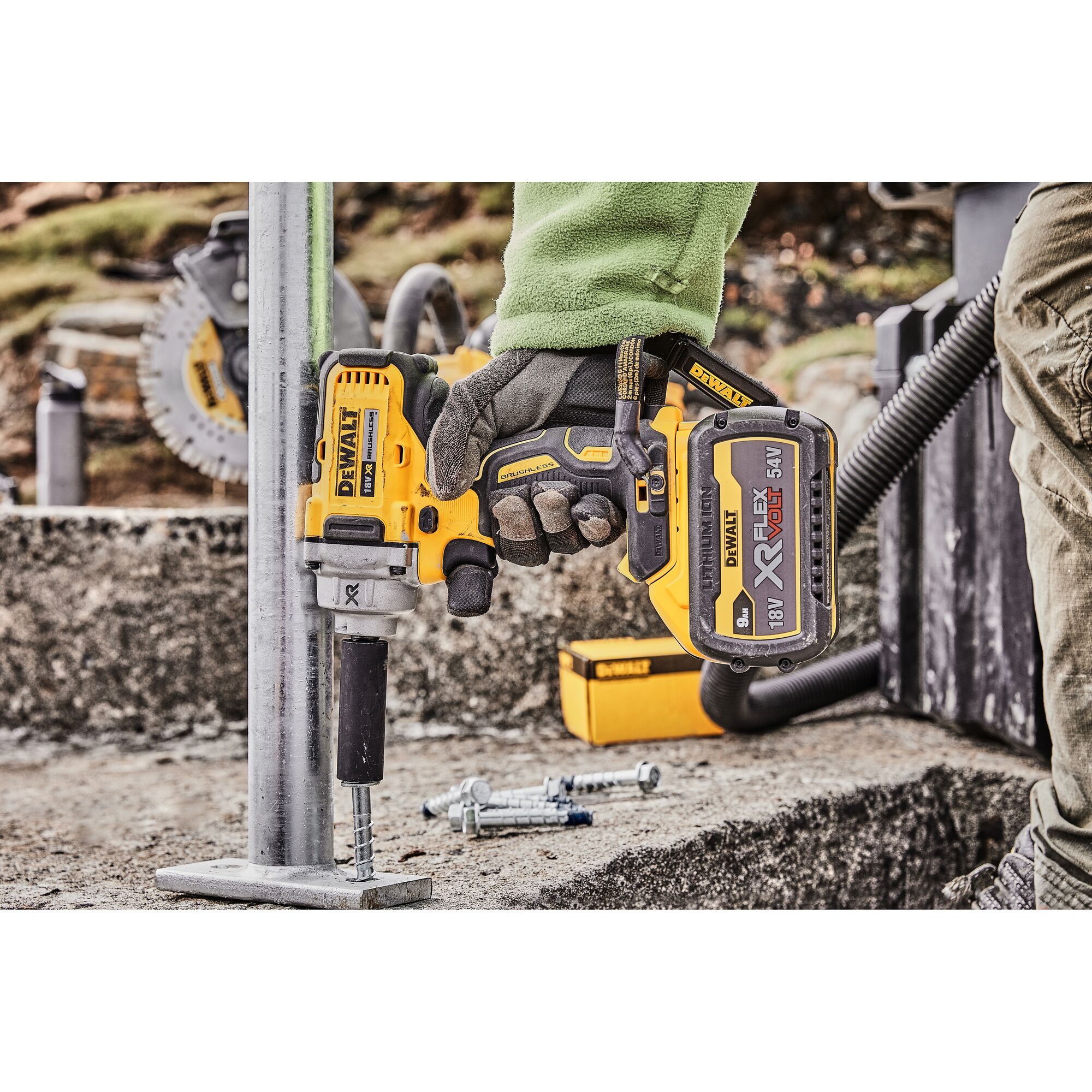 Máy vặn bulong dùng pin mô-men xoắn cao nhỏ gọn 18V XR