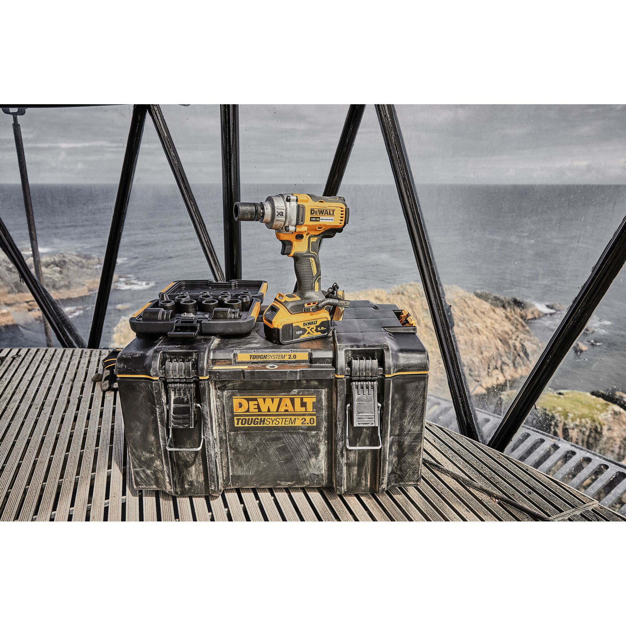 Máy vặn bulong dùng pin mô-men xoắn cao nhỏ gọn 18V XR